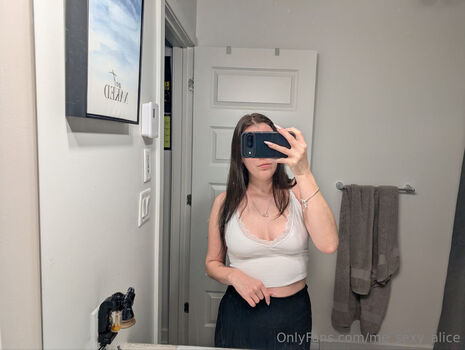 Full leaked Quebecoises  page private onlyfans photo