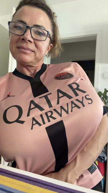 Full leaked Queenmuscleboobs private onlyfans photo