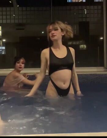 Full leaked Quimeraax private onlyfans photo