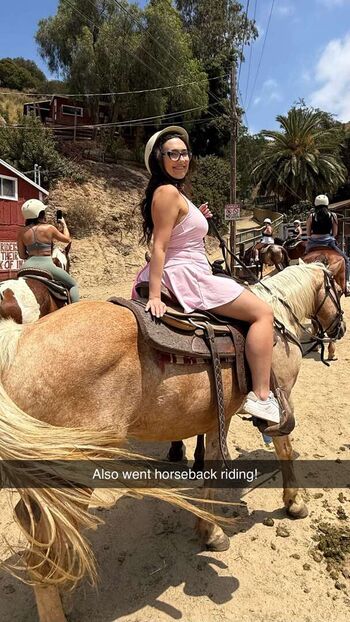 Full leaked Qveenjulia private onlyfans photo