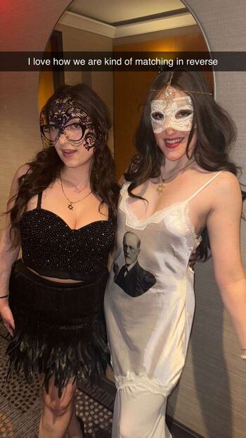 Full leaked Qveenjulia private onlyfans photo