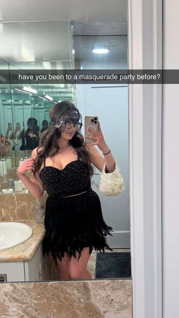 Full leaked Qveenjulia private onlyfans photo