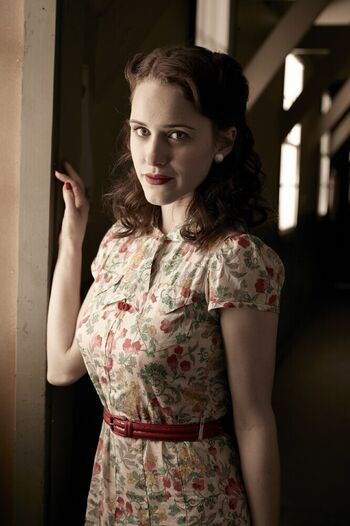 Rachel Brosnahan (Marvelous Mrs. Maisel)