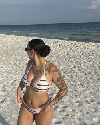 Full leaked Raeeebby private onlyfans photo