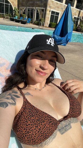 Full leaked Raelynn private onlyfans photo