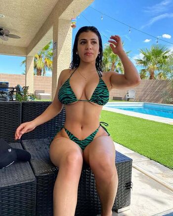 Full leaked Raq adriana private onlyfans photo