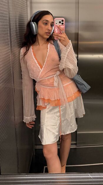 Full leaked Raveena private onlyfans photo