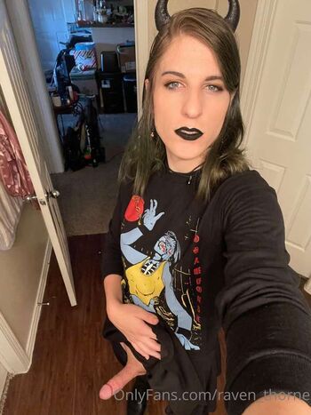 raven_thorne