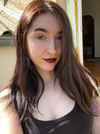Full leaked Ravenivee private onlyfans photo
