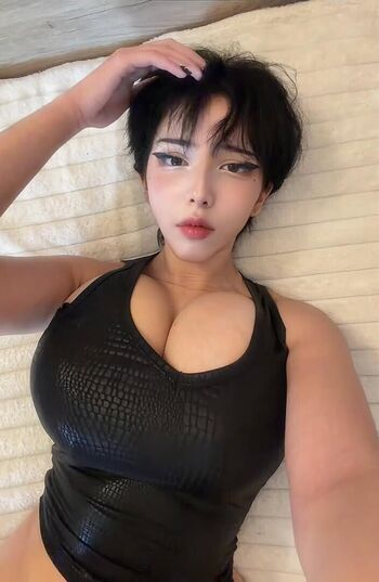 Full leaked Ray ly private onlyfans photo
