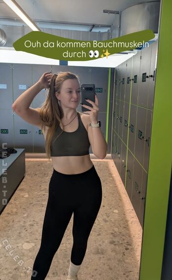 Full leaked Rayaonair private onlyfans photo