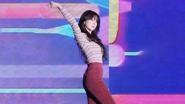 Full leaked Red velvet page private onlyfans photo