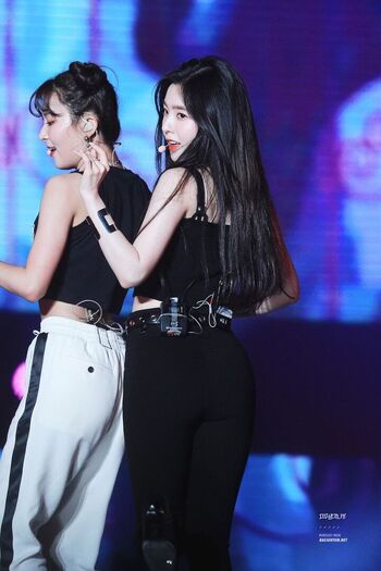 Full leaked Red velvet private onlyfans photo