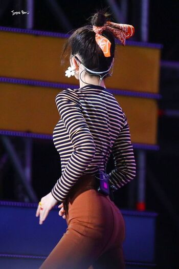 Full leaked Red velvet private onlyfans photo