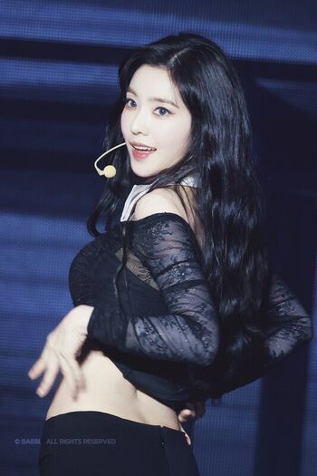 Full leaked Red velvet private onlyfans photo