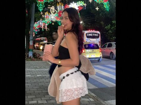 Full leaked Redblossom page private onlyfans photo