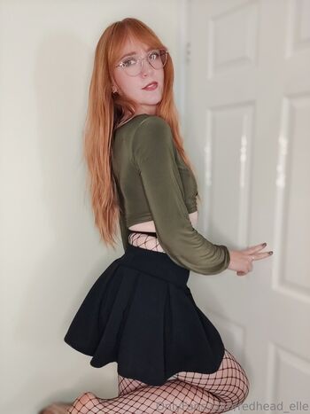 redhead_elle