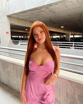 Full leaked Reesetwiggs private onlyfans photo