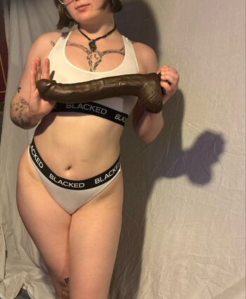 Full leaked Reignyseasons private onlyfans photo
