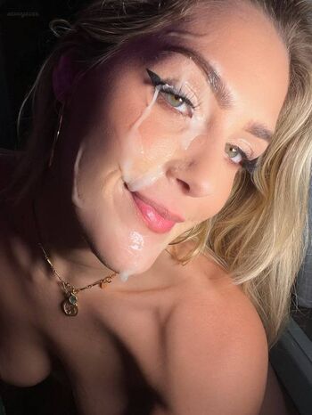 Full leaked Renatafan private onlyfans photo