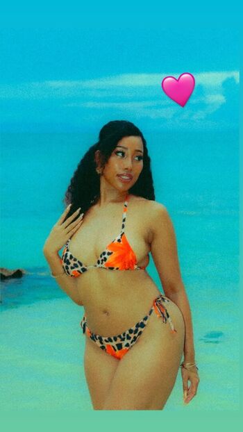 Full leaked Ri na me ri private onlyfans photo