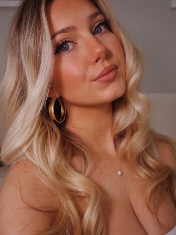 Full leaked Rianabailey private onlyfans photo