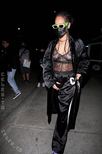 Full leaked Rihanna private onlyfans photo