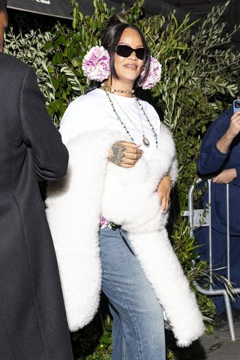 Full leaked Rihanna  page private onlyfans photo
