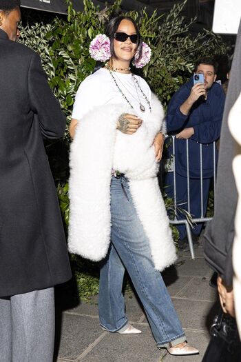 Full leaked Rihanna  page private onlyfans photo