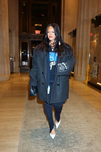 Full leaked Rihanna  page private onlyfans photo