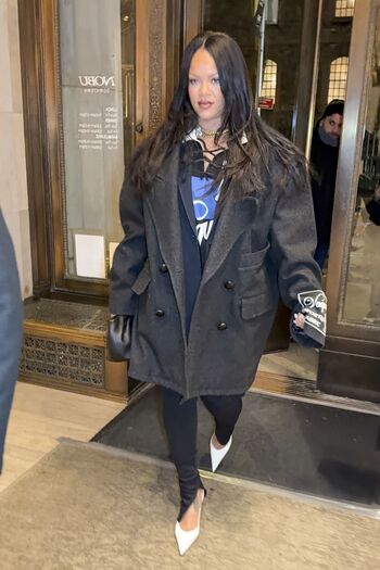 Full leaked Rihanna  page private onlyfans photo