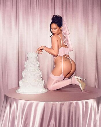 Full leaked Rihanna  page private onlyfans photo
