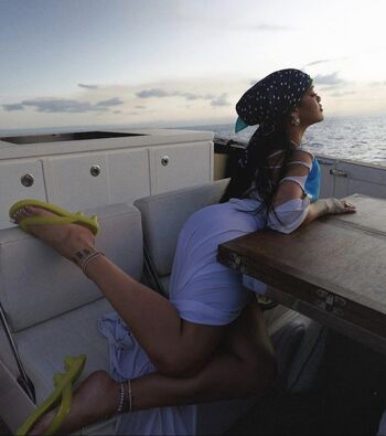 Full leaked Rihanna  page private onlyfans photo