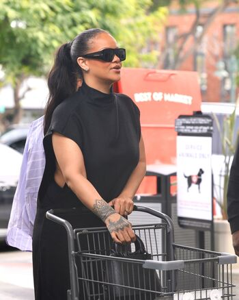 Full leaked Rihanna private onlyfans photo