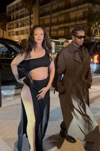 Full leaked Rihanna  page private onlyfans photo
