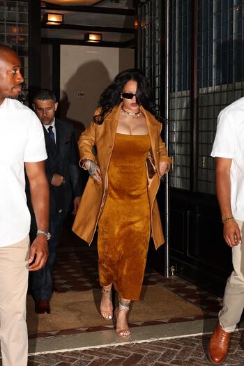 Full leaked Rihanna  page private onlyfans photo