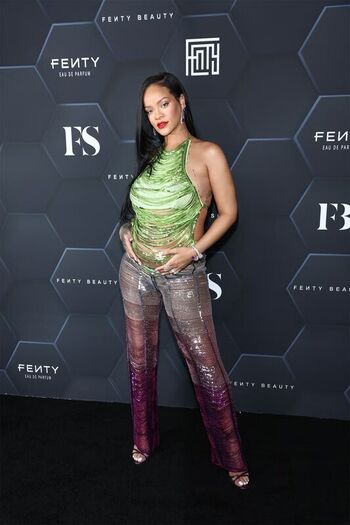 Full leaked Rihanna  page private onlyfans photo