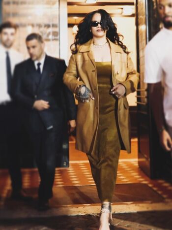 Full leaked Rihanna page private onlyfans photo