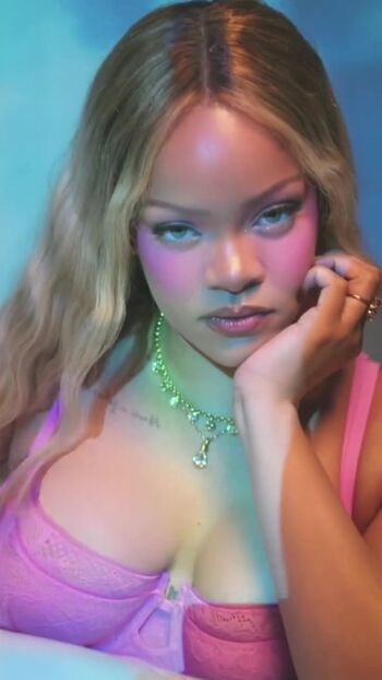Full leaked Rihanna  page private onlyfans photo