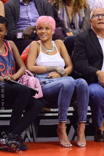 Full leaked Rihanna  page private onlyfans photo
