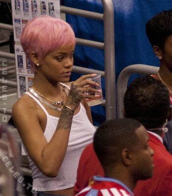 Full leaked Rihanna  page private onlyfans photo