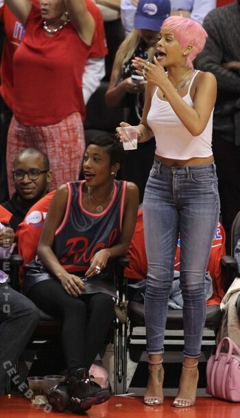Full leaked Rihanna  page private onlyfans photo