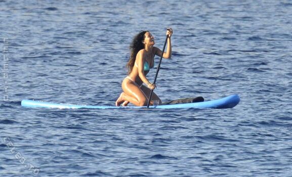 Full leaked Rihanna  page private onlyfans photo