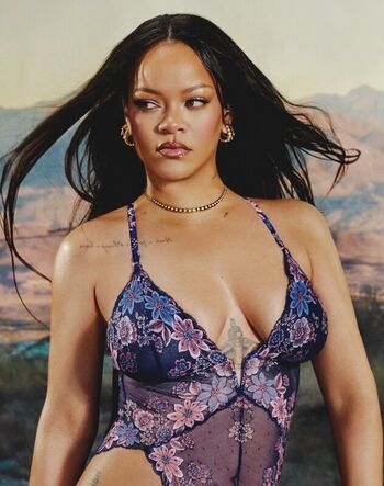 Full leaked Rihanna  page private onlyfans photo