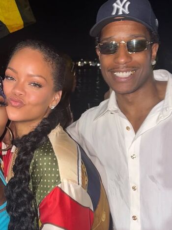 Full leaked Rihanna  page private onlyfans photo