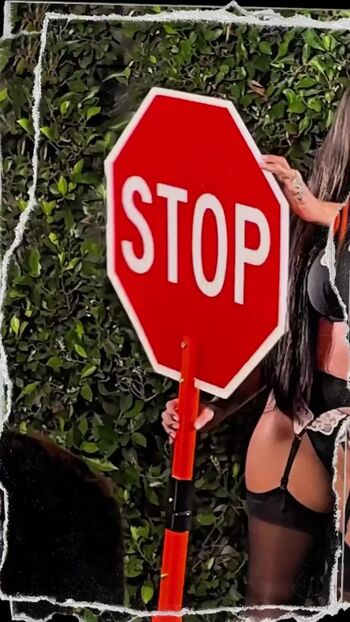 Full leaked Rihanna  page private onlyfans photo