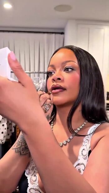 Full leaked Rihanna  page private onlyfans photo