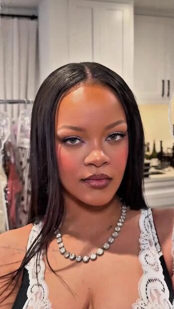 Full leaked Rihanna  page private onlyfans photo