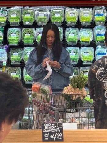 Full leaked Rihanna private onlyfans photo