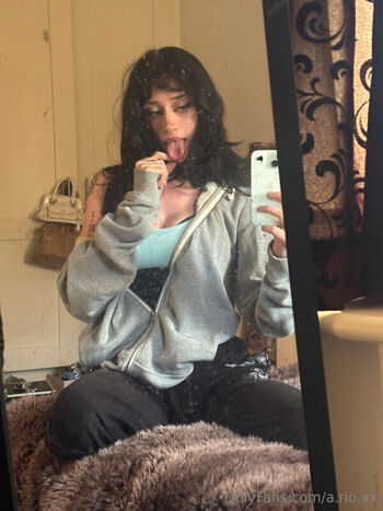 Full leaked Rio lawlor private onlyfans photo